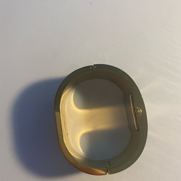 Kate Spade Bangel Watch - Picture 3 of 4